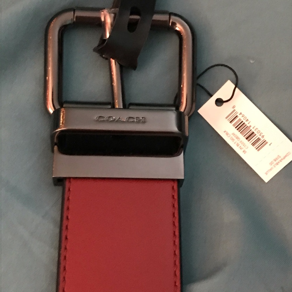 Brand new Men’s Coach belt - Picture 3 of 5